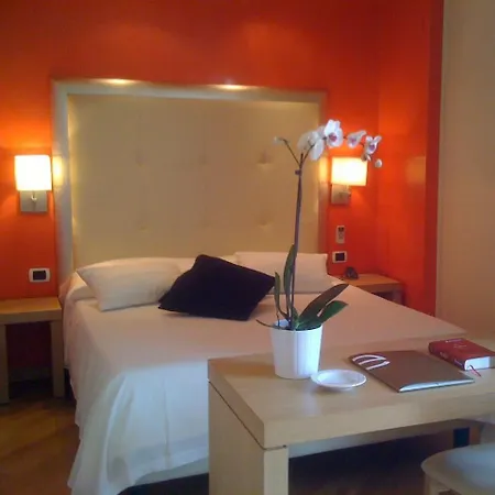 Hotell Europa 4*