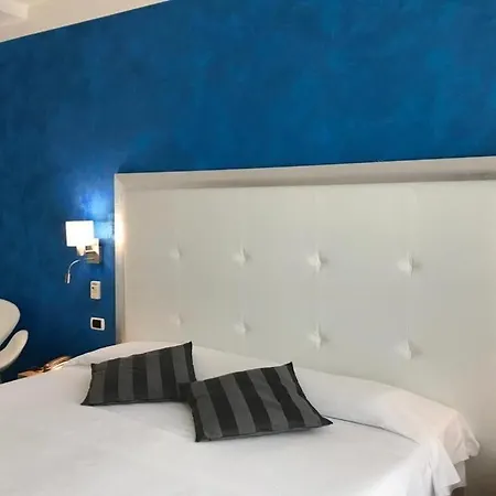 Europa 4*